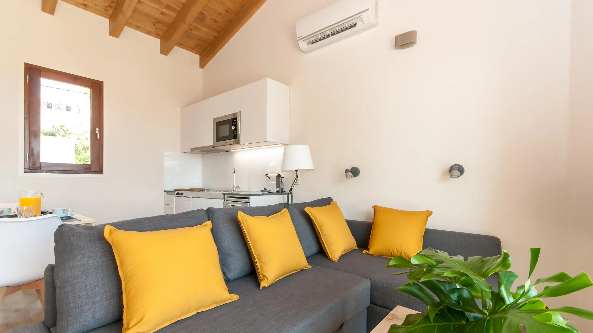 Ecogrusapartments Masnou 0*,