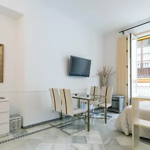 Holidays Isbilia Centro By Valcambre Appartement Séville